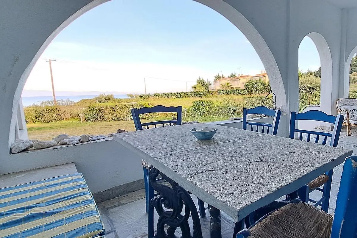 Seafront Family House Villa Polychrono
